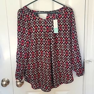 Longsleeve patterned blouse with keyhole detail